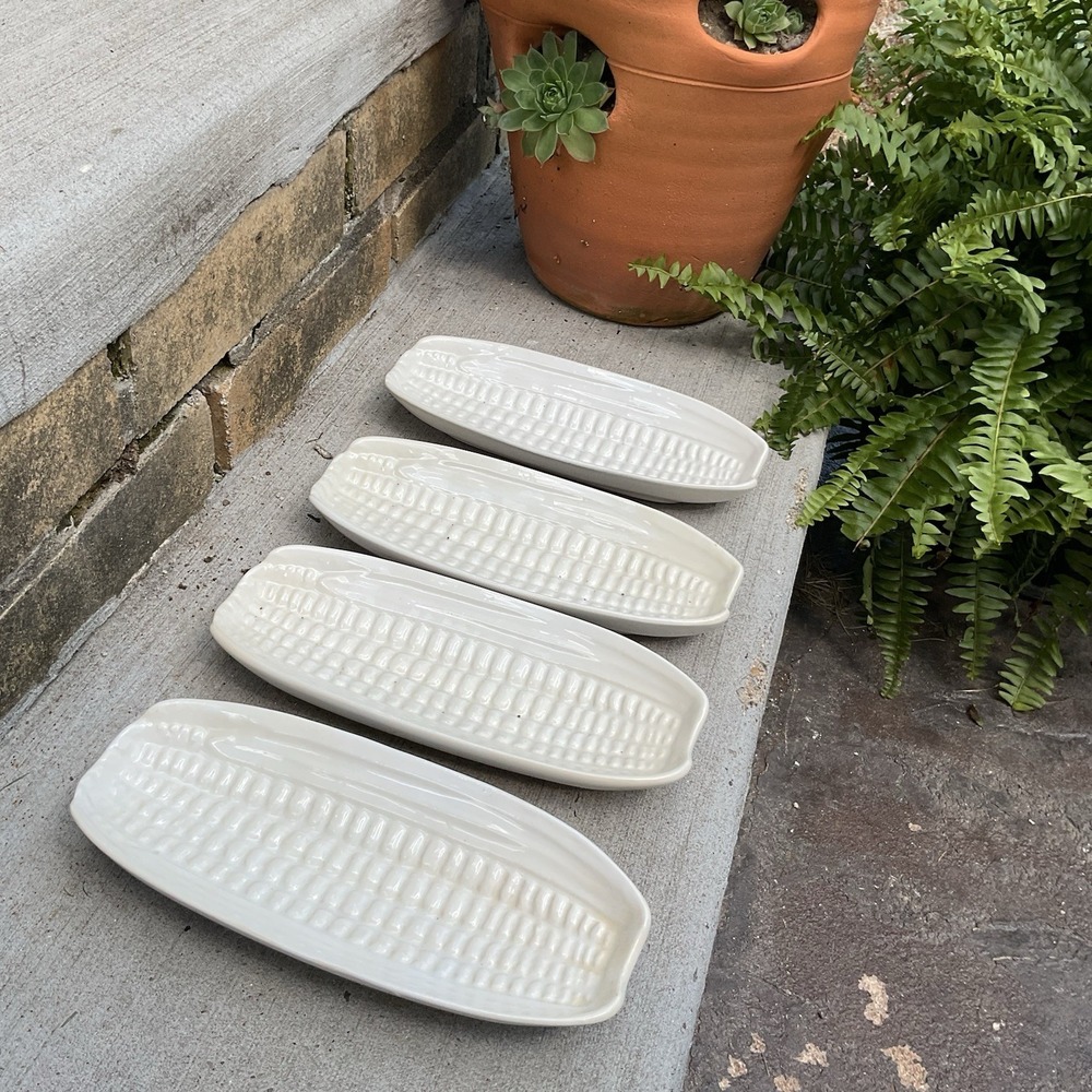 Lot 4 WHITE CORN‎ ON THE COB HOLDERS Tray Serving Dish Plate Unbranded